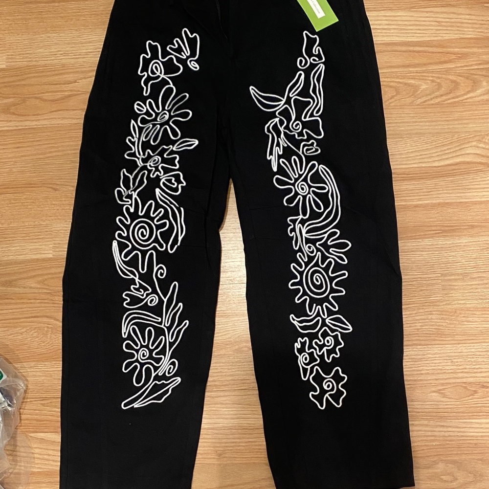 New Black jeans with White floral Abstract Design XL
